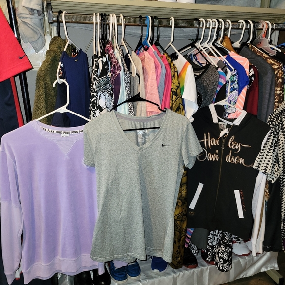 LIVE  SHOW LISTING (Do not buy) - Picture 3 of 8